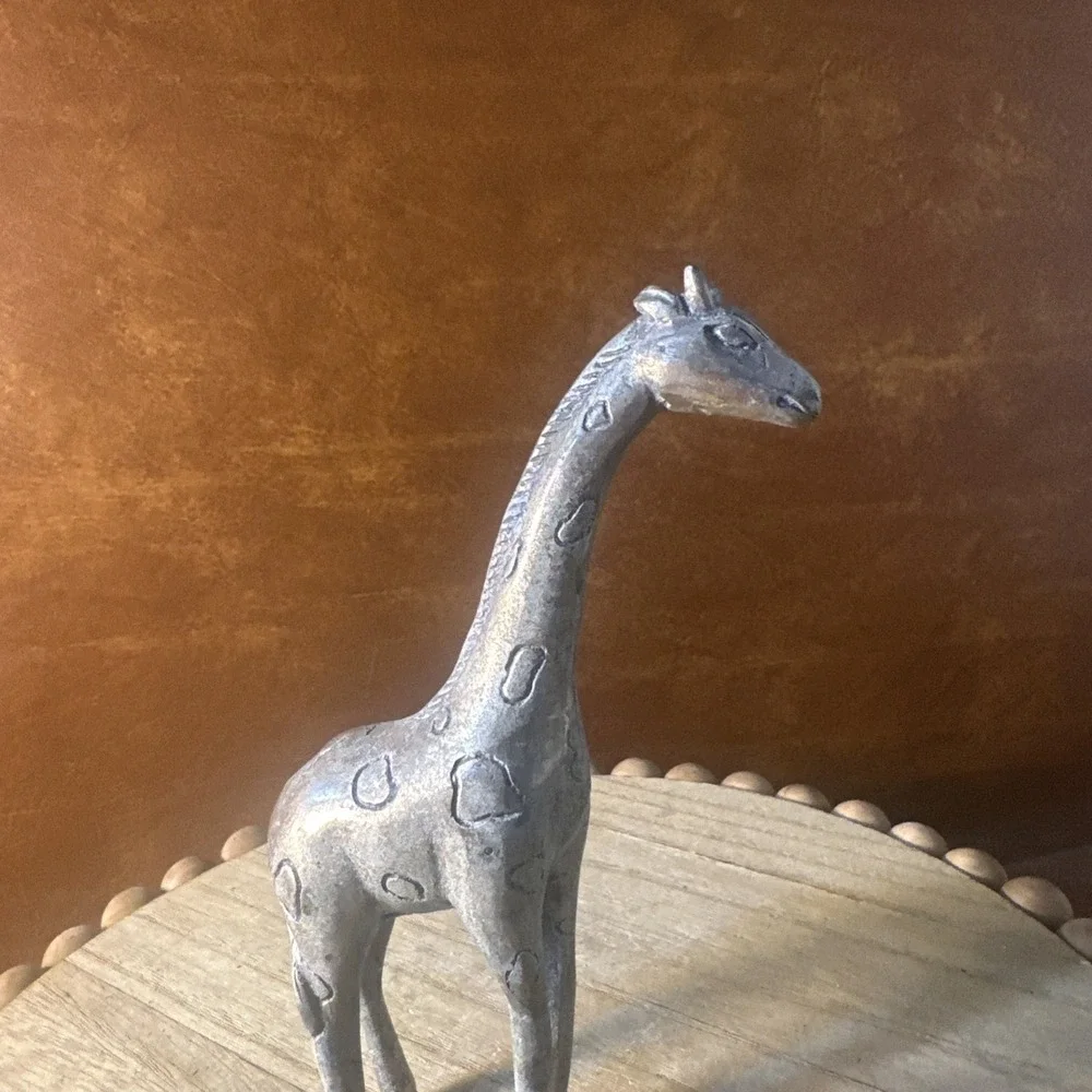 Vintage 1960's Pewter giraffe - Minature 6-3/4